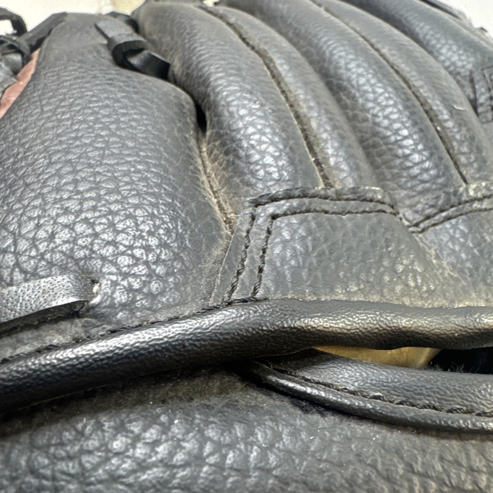 Wilson Softball Elite Glove Rt Hand Throw 13"‎ Blk Brown A2477 EUC - Picture 10 of 12